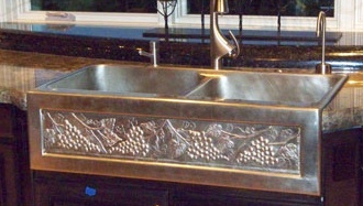 Elite Bath Kitchen Sinks Farmhouse - Bronze Chameleon DBFS40 40" Double Bowl Farmhouse Kitchen Sink - Includes Art Panel - Click Image to Close